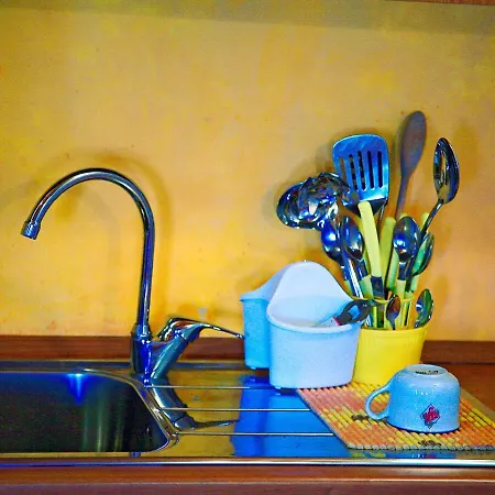 아파트 Sea View In - 120 Sqm, Air Conditioning 쉴라